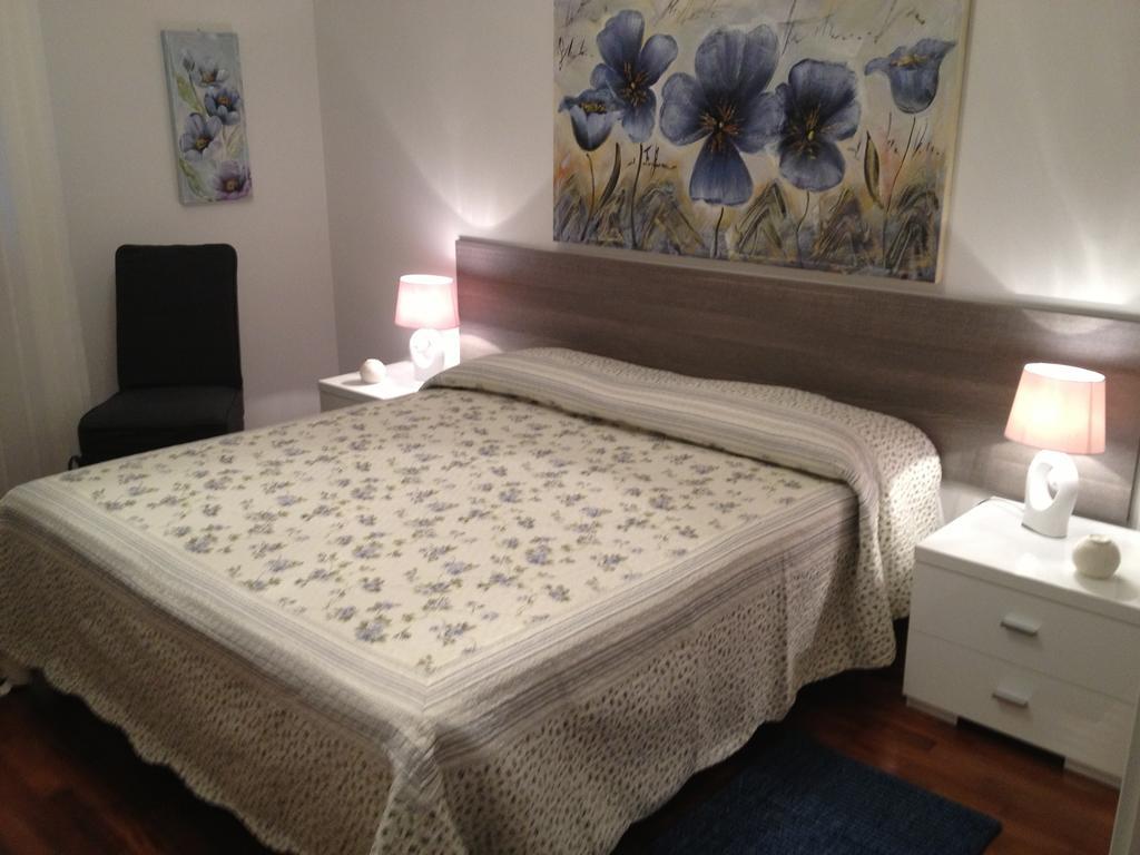 Appartamenti Del Corso Cuneo Habitación foto