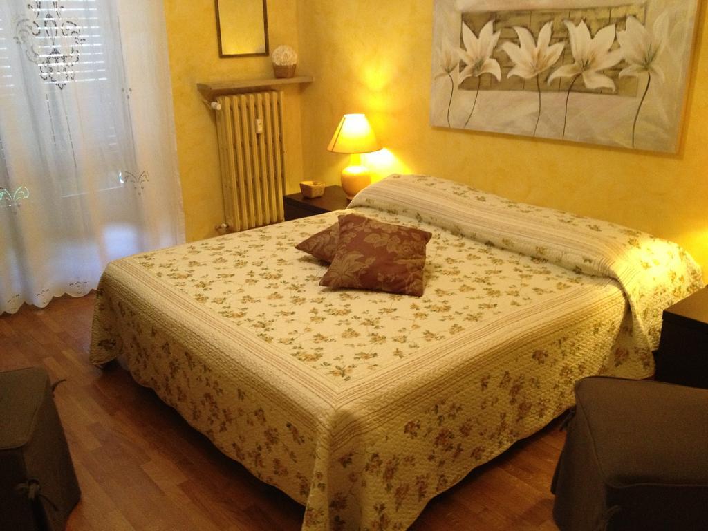 Appartamenti Del Corso Cuneo Habitación foto