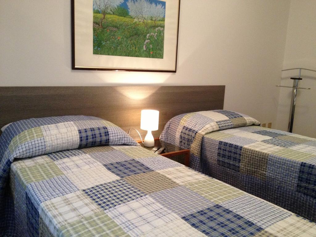 Appartamenti Del Corso Cuneo Habitación foto